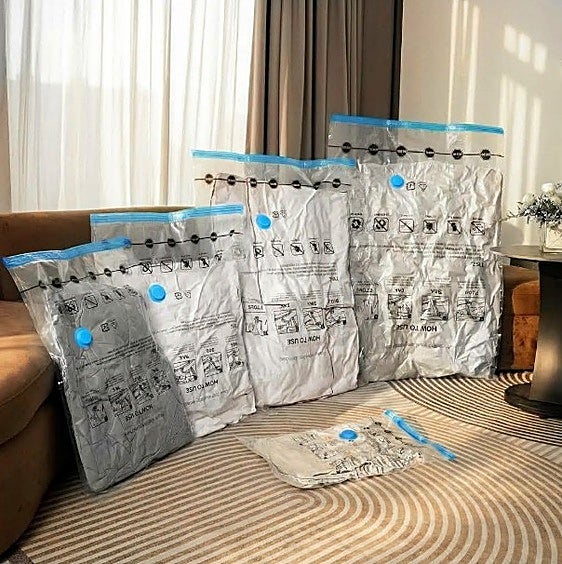 Estas bolsas de vacío con cremallera son perfectas para el cambio de armario y guardar tu ropa sin que ocupe