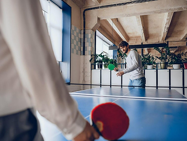 Si te gusta el ping pong, no te pierdas esta selección de mesas y palas que también resisten al exterior