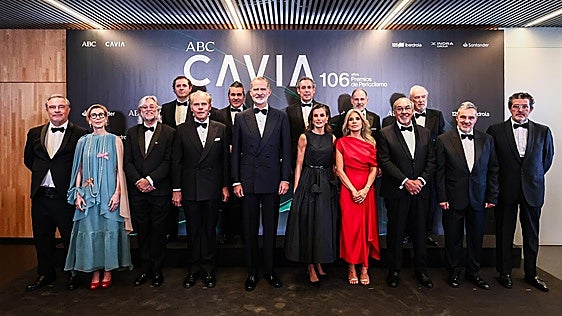 Felipe VI reivindica «el buen periodismo que nutre nuestra democracia»