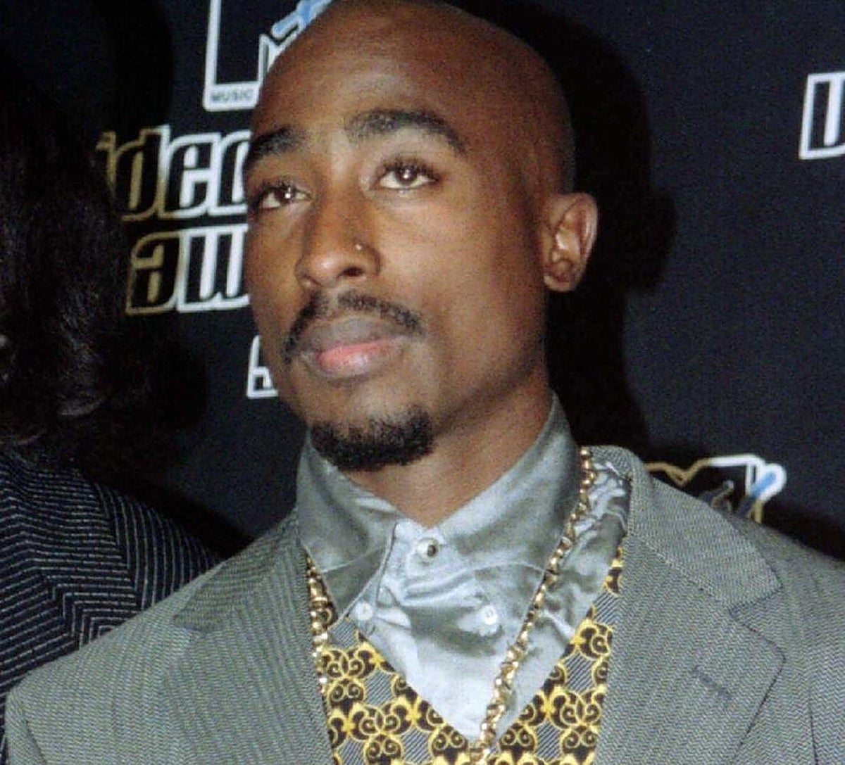 Comienza el juicio para resolver el asesinato del rapero Tupac 30 años después