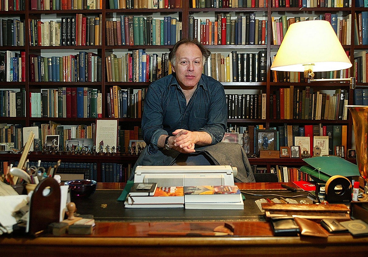 Javier Marías, entre lo humano y lo divino