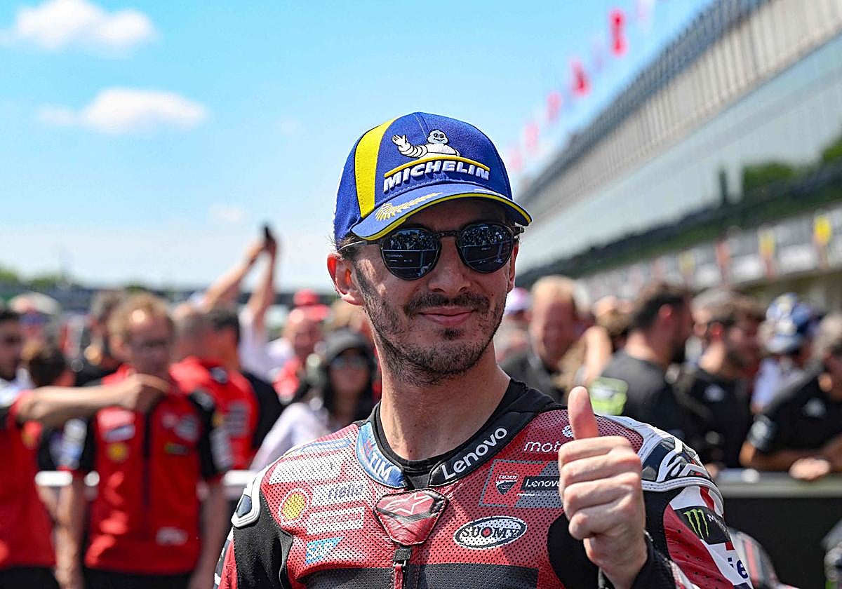 Pecco Bagnaia ficha por Aprilia, que monta su 'Dream Team' italiano