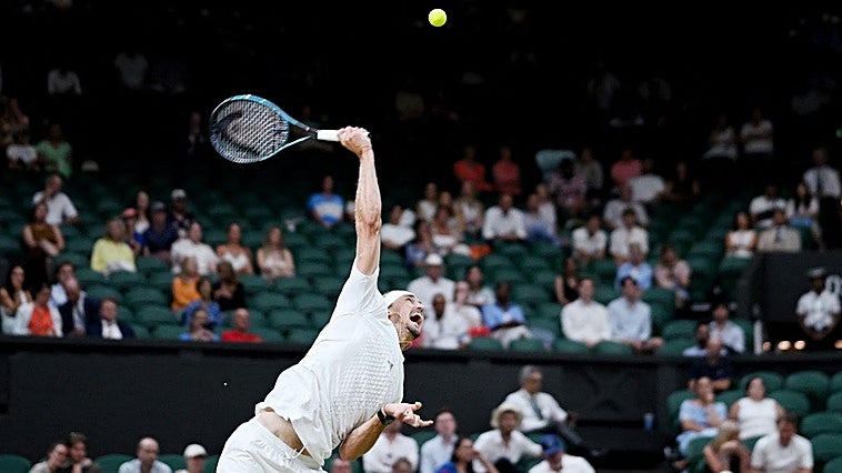 Zverev se queda a un paso de los cuartos antes del toque de queda