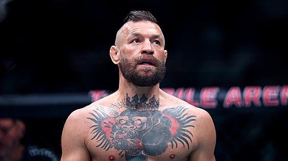 Conor McGregor confirma que pasará por quirófano y promete volver en 2027