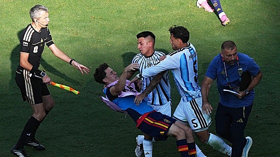 La FIFA abre una investigación contra Argentina por los incidentes de la final