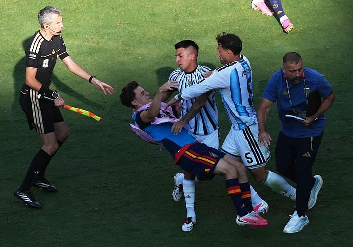 La FIFA lleva al banquillo la tangana de la final del Mundial