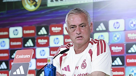 Mourinho: «Hay que defender con once, hay que trabajar...»
