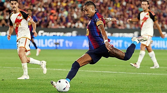 Raphinha eleva el listón del Barça