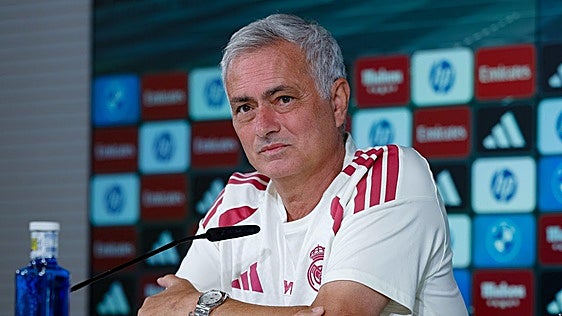 Mourinho pinta de negro el futuro de Asencio: «Todos cometen errores, pero errores acumulados es diferente»