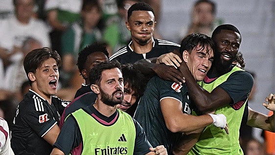 Espí, héroe de acción para salvar al Real Madrid ante el Elche