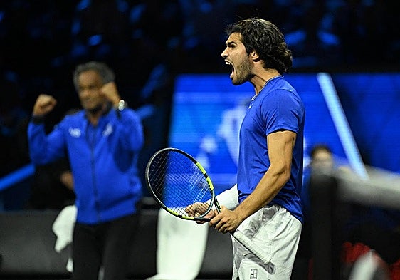 Carlos Alcaraz celebra durante la Laver Cup.