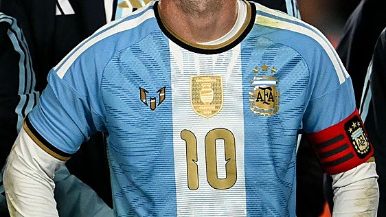 El homenaje a Messi, en imágenes