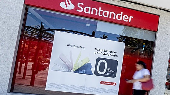 CC OO pide al Santander prejubilaciones a partir de 50 años y mejores condiciones que en el ERE de 2020