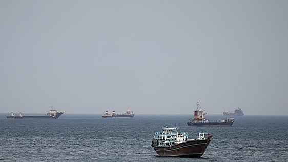 El fin de la tregua en Irán dispara el petróleo un 20% en julio hasta los 85 dólares