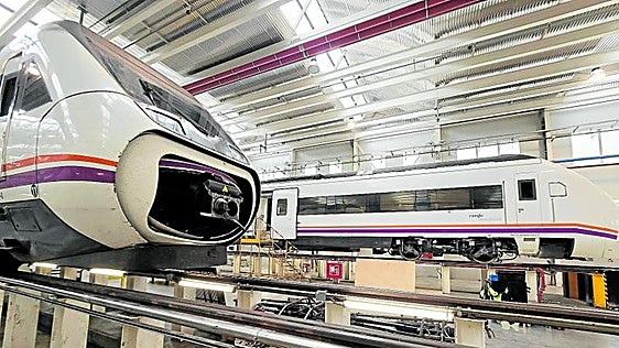 Muere un trabajador durante «labores de mantenimiento» en una base de Renfe en Madrid