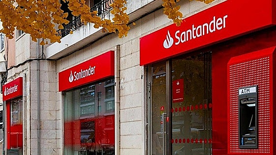 Santander gana 8.973 millones de euros hasta junio, gracias a la venta de su negocio en Polonia y la compra de TSB