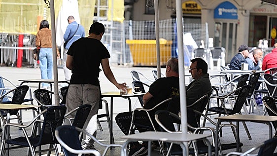 La economía mantiene el pulso con un avance del 2,7% hasta junio
