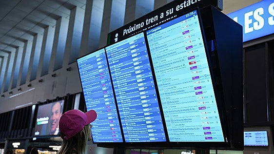 La alta velocidad prolonga su crisis y pierde un 15,5% de viajeros en el primer semestre