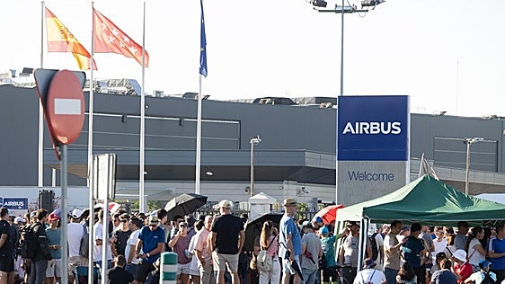 El Gobierno muestra su preocupación por la huelga en Airbus y no descarta mediar