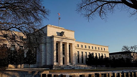 La guerra desata la tormenta en el mercado mundial de bonos y encarece el crédito