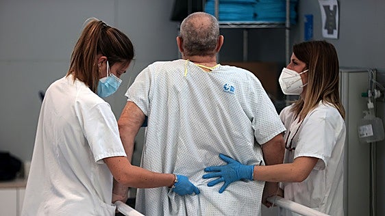 Fedea plantea 'castigar' a las empresas que disparen el gasto en incapacidad temporal al mejorar la prestación