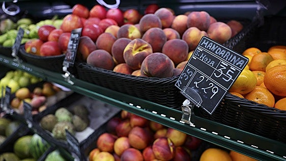 Los supermercados contienen los precios pese a un impacto energético de 110 millones