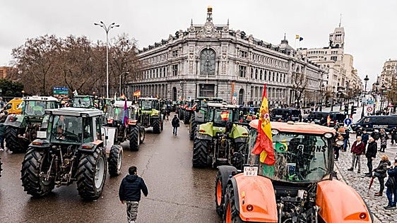 Los tractores saldrán de nuevo a las carreteras españolas: «No hay alternativa»