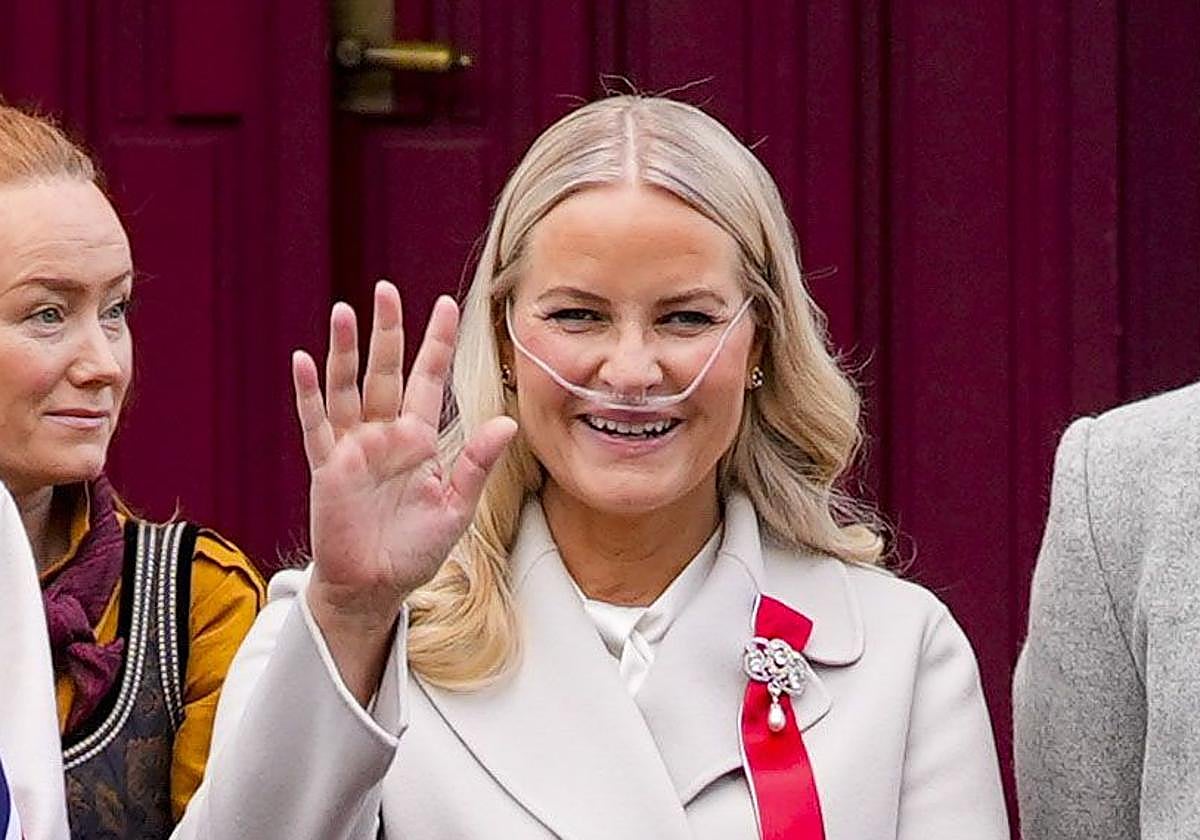 Mette-Marit reaparece después de su trasplante de pulmón