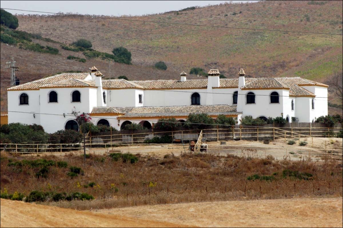 La finca Cantora, abandonada: «Parece una casa okupa»