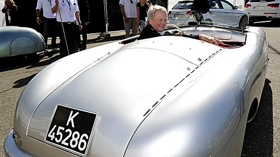 Wolfgang Porsche huye de los atascos