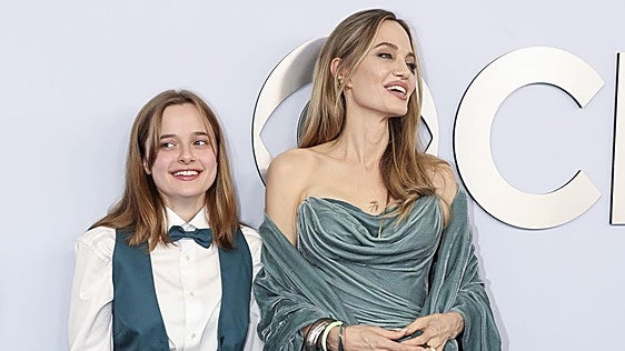 Vivienne, la hija menor de Brad Pitt, solicita quitarse su apellido