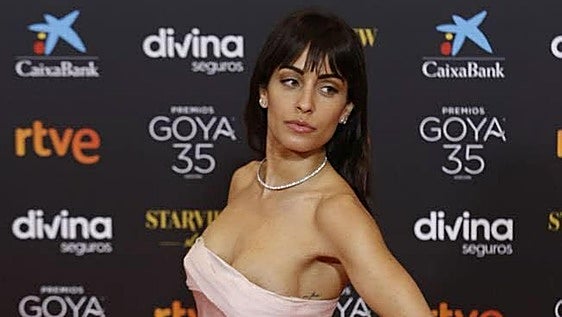 Hiba Abouk y Perico Durán, pareja sorpresa del verano