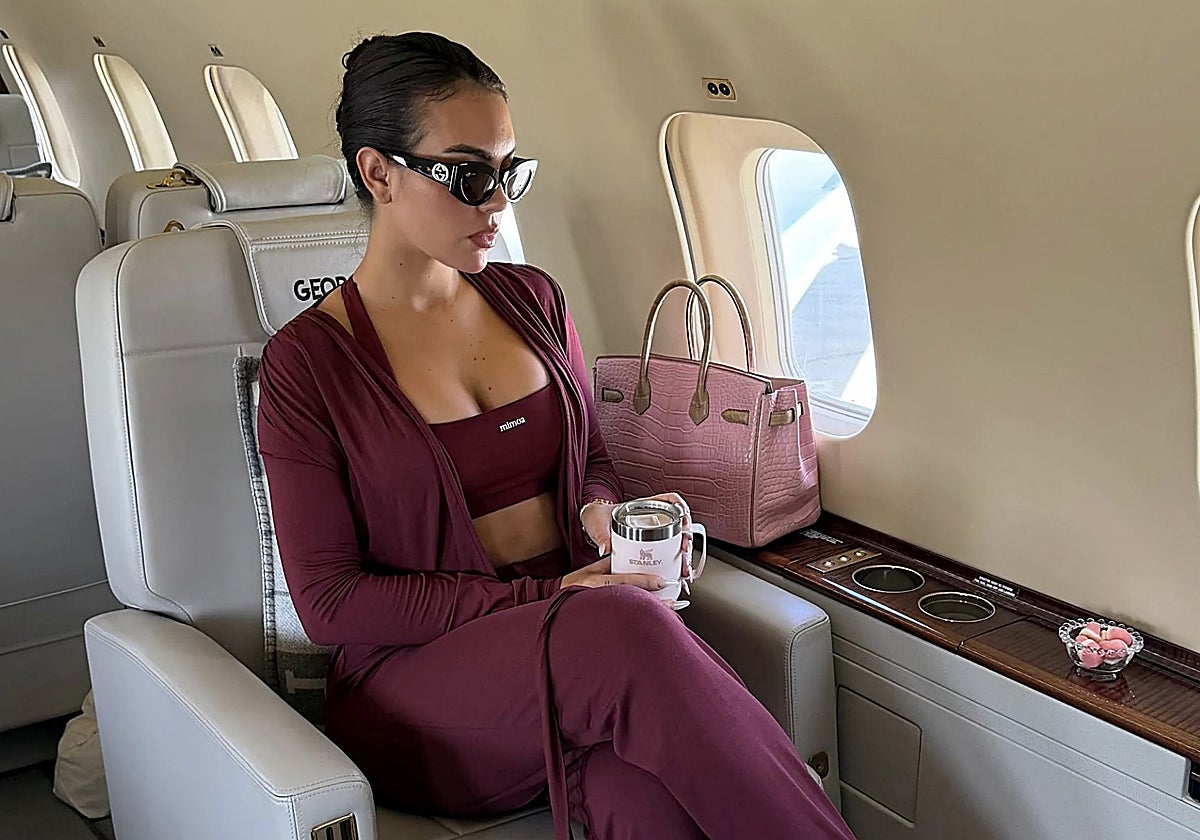 Georgina Rodríguez viste prendas de su marca deportiva.