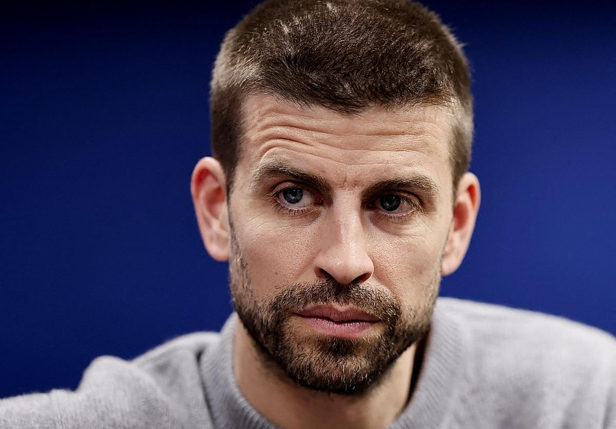 Gerard Piqué despide a su abuela paterna junto a Clara Chía