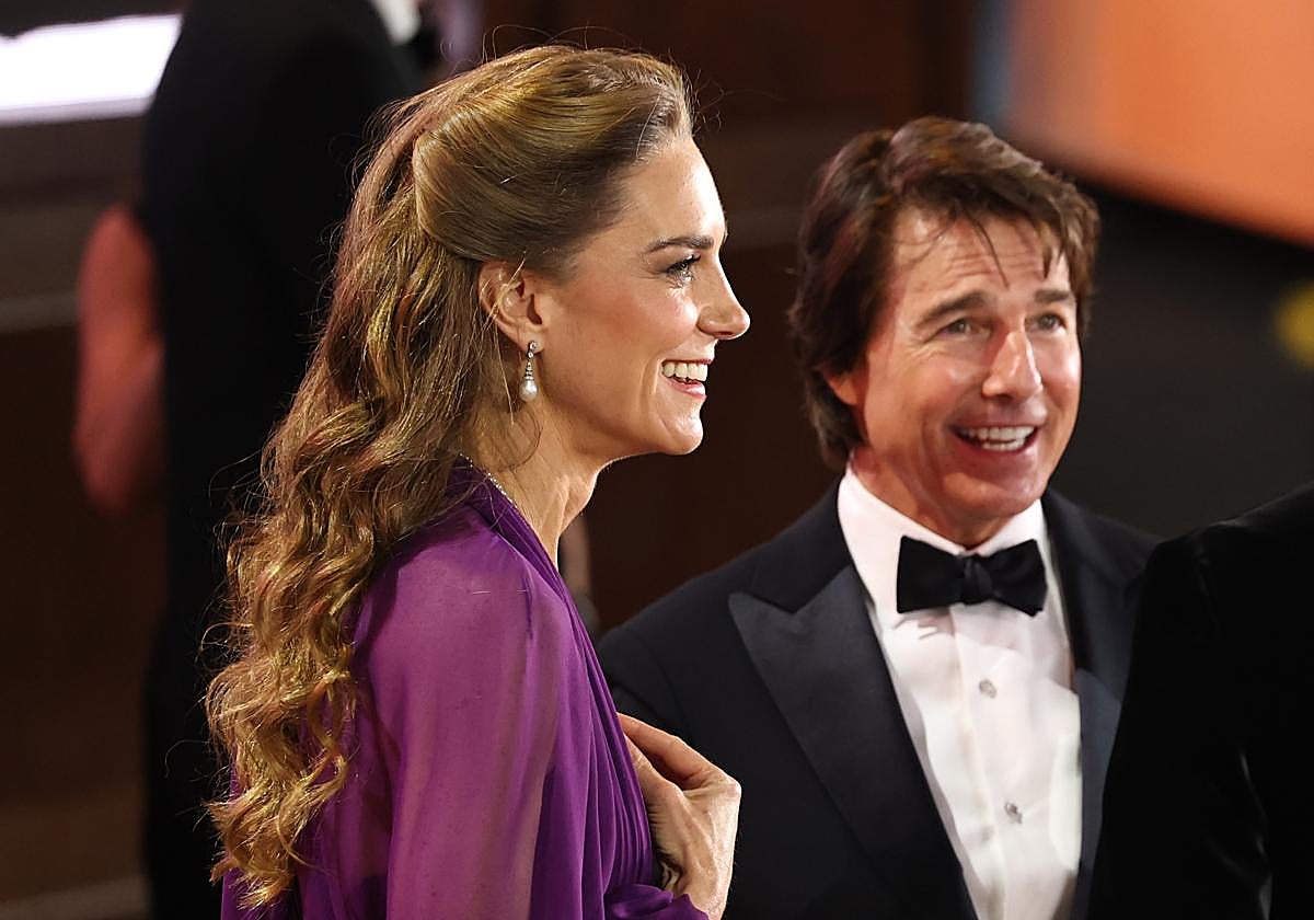 Kate Middleton regresa a la alfombra roja de la mano de Tom Cruise