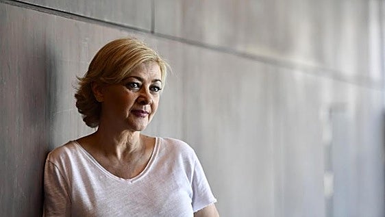 Amparo Larrañaga desvela que su hijo está acampado en Sol