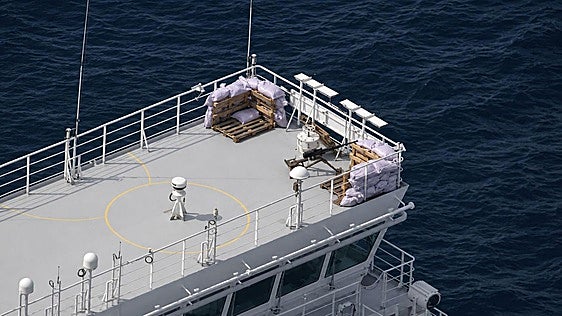 La 'flota fantasma' rusa se arma con ametralladoras y exmilitares para amenazar a Europa desde el Báltico