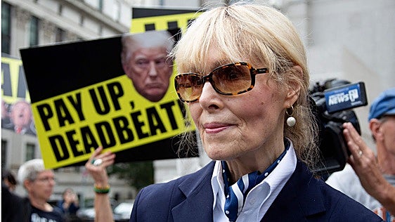 Un juez ordena a Trump el pago de 5,8 millones a la escritora que le acusó de agresión sexual