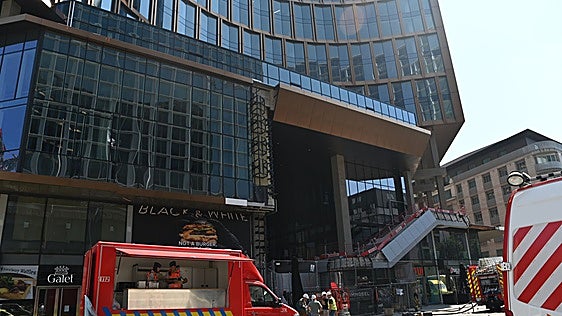 Al menos seis muertos en el incendio de un edificio en obras en Bruselas
