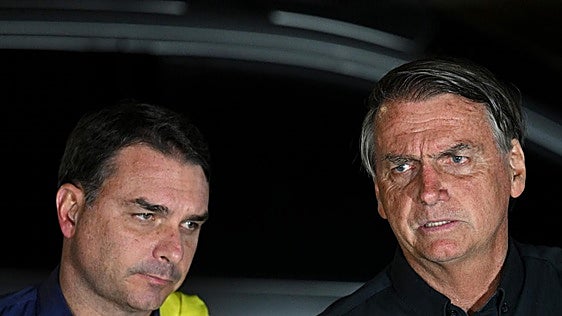 Flavio Bolsonaro lanza su candidatura a la presidencia de Brasil