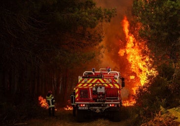 Francia deja regresar a sus casas a 84.000 evacuados y reabre la A-63