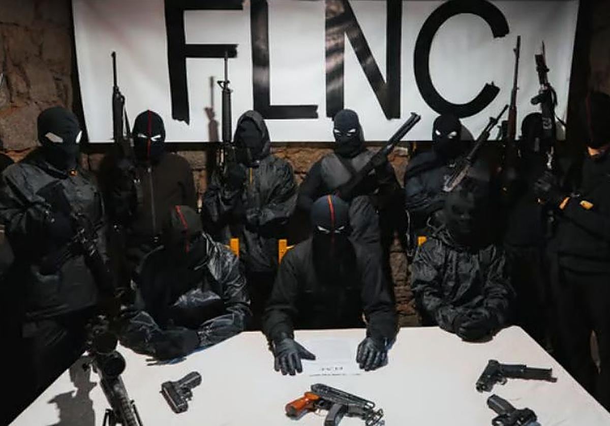 Imagen de la comparecencia de los terroristas del FLNC.