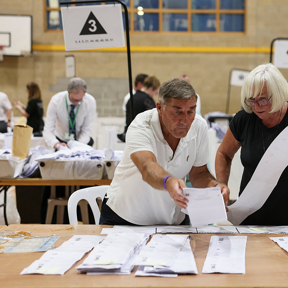 Las enormes papeletas de las elecciones en Clacton.