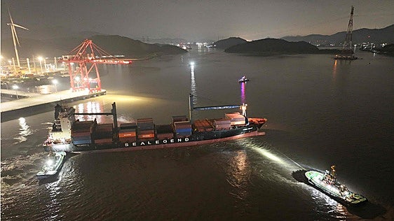 Una naviera china abre la 'Ruta de la Seda' por el Ártico para esquivar los misiles de Oriente Medio