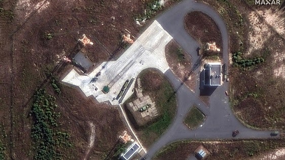 Kiev golpea un cosmódromo militar a 1.700 kilómetros de la frontera