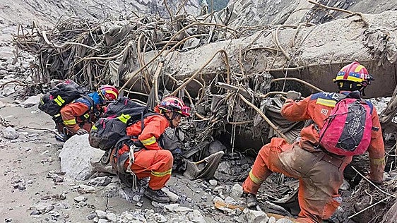 Nepal localiza al último de los tres españoles desaparecidos tras la riada del Tíbet