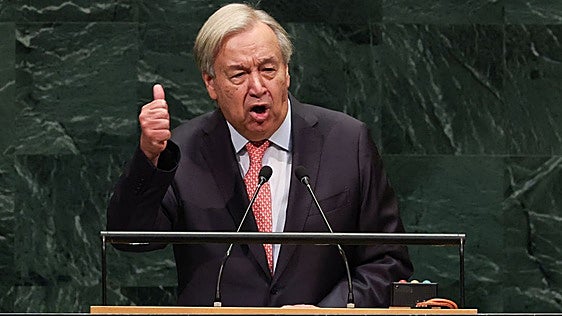 Guterres se despide de la ONU con un aviso sobre el riesgo de una "fractura" mundial