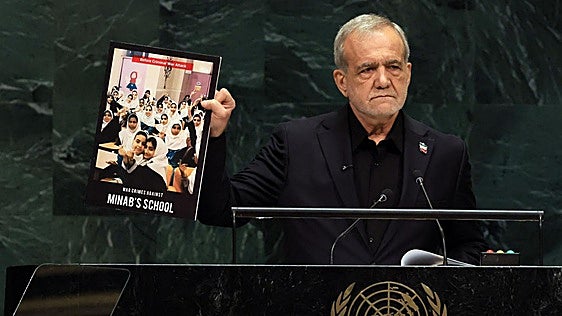 Irán reta a Trump en la ONU y advierte que «jamás bajará la cabeza»
