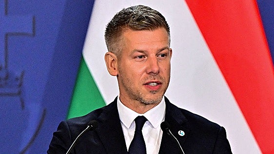 El primer ministro húngaro renuncia a su inmunidad para dar ejemplo contra la corrupción