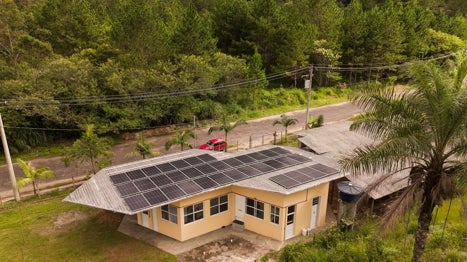 Energía y desarrollo productivo: así es el proyecto que mejora la vida de comunidades vulnerables en Brasil